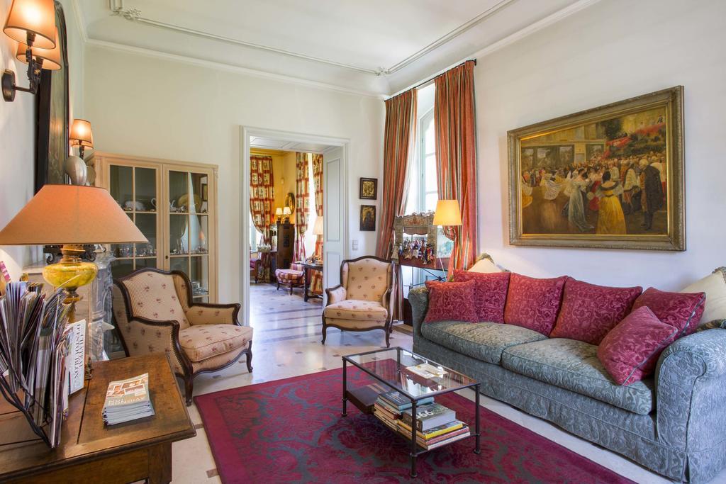 Chateau Talaud Panzió Loriol-du-Comtat Kültér fotó