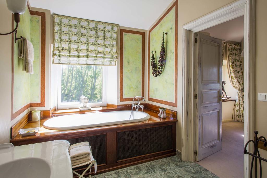 Chateau Talaud Panzió Loriol-du-Comtat Szoba fotó