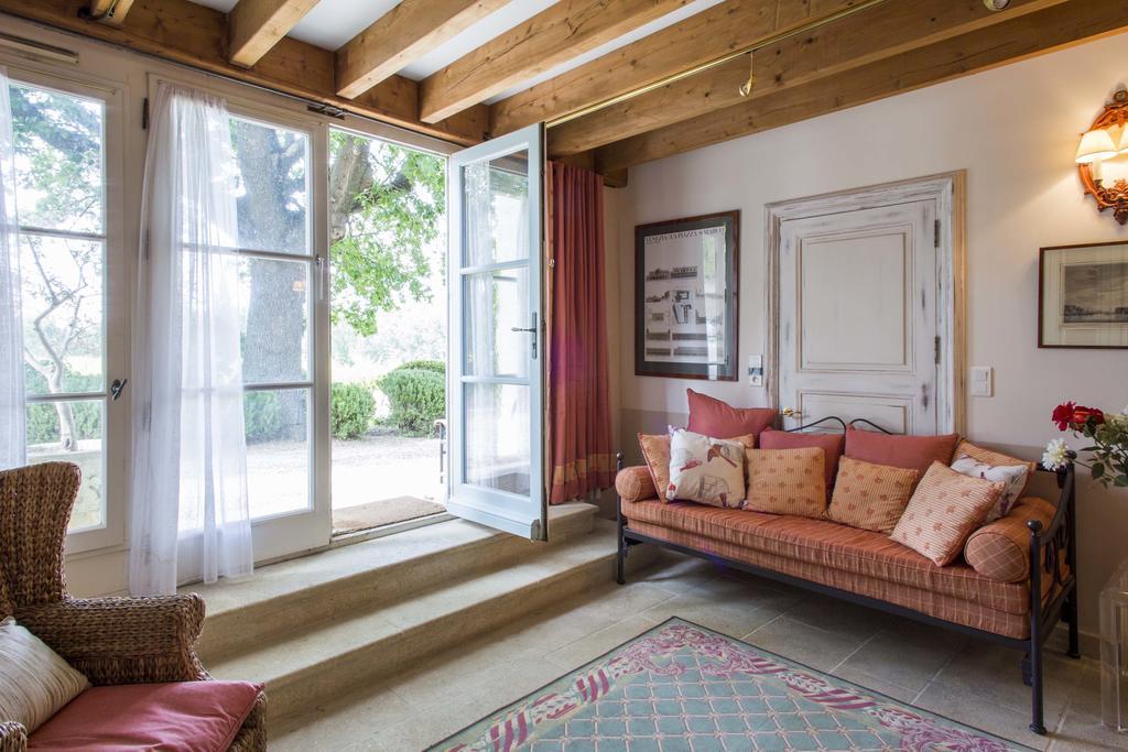 Chateau Talaud Panzió Loriol-du-Comtat Kültér fotó